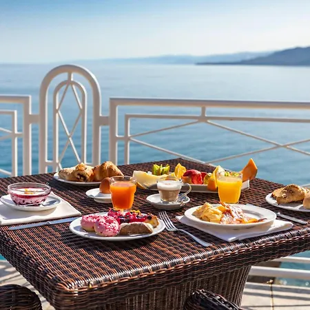 Kalura Otel 4*