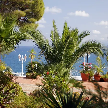 Kalura Hotell Cefalù